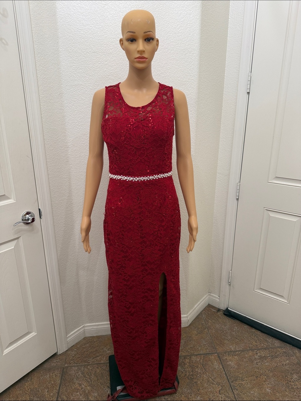 La Scala USA Red Lace Sequins Party Dress Beaded Pearl Rhinestone Waist Medium